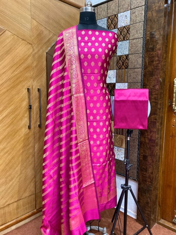 Exclusive Katan Banarasi Unstitched Salwar kameez with Dupatta Suit Piece - Image 2