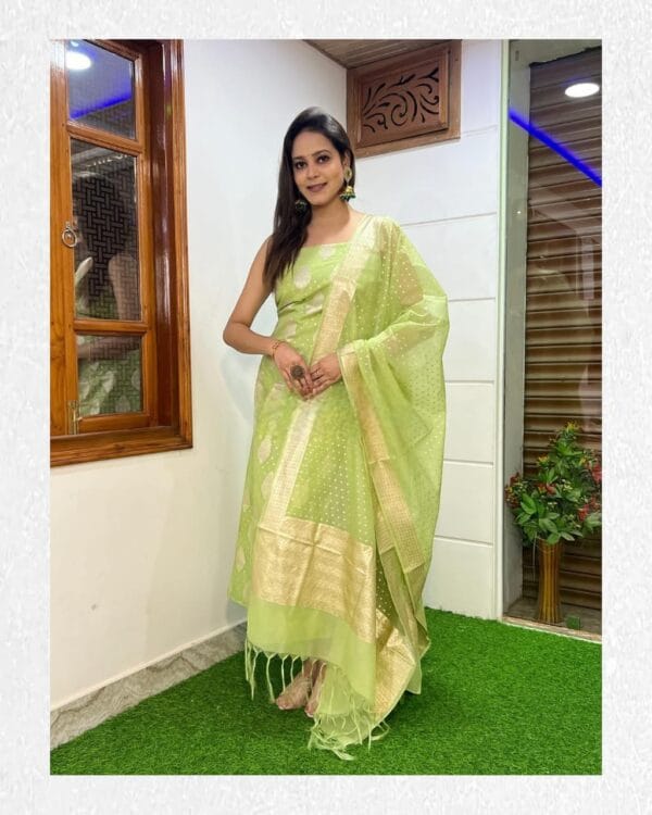 Exclusive Banarasi Pure Mercerised Unstitched Salwar kameez with Dupatta Suit Piece